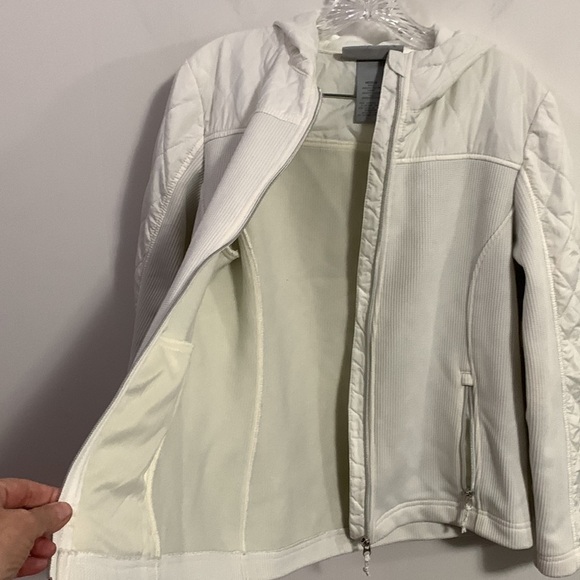 Free Country White part quilted hooded jacket, Size Medium, see measurements - Picture 6 of 7